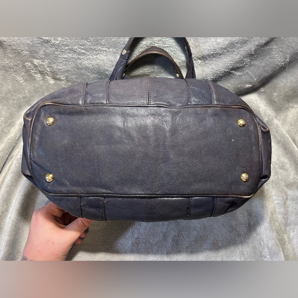 Michael Kors Beverly Hobo - Picture 6 of 11